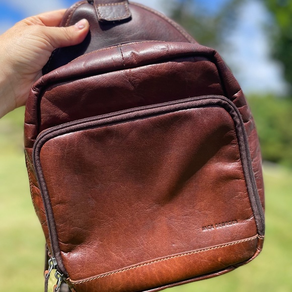 Jack Georges Voyager Sling Backpack - Picture 1 of 4